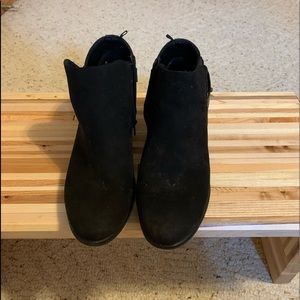 Cute black women dress boots MAKE AN OFFER